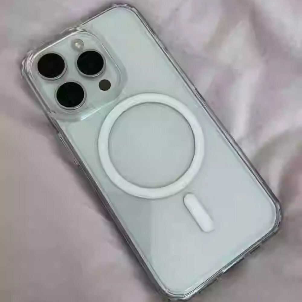 Cream iPhone16 Case